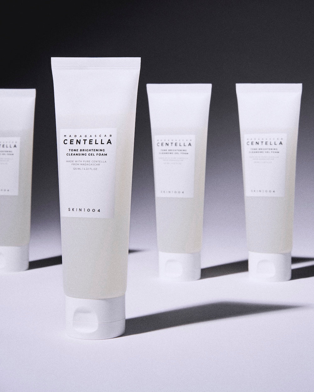 Skin1004 – Madagascar Centella Tone Brightening Cleansing Gel Foam 125 ml