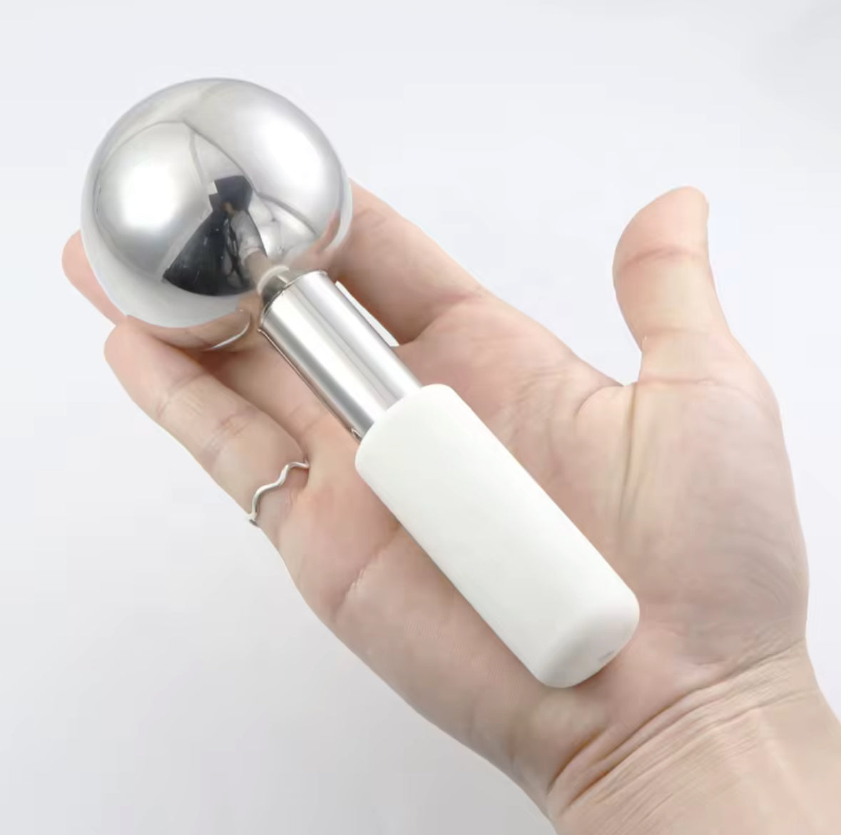 Ice Globes – Massage facial rafraîchissant, anti-poches & éclat immédiat